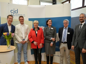 CJD-Präsidentin Frau Dr. Schütz-Scheifele, Oliver Stier und Samuel Breisacher vom Vorstand sowie die Gesamtleiterin vom Verbund Nord, Kornelia Hennek