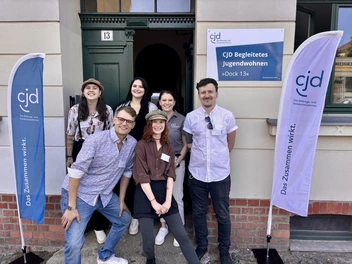 Das Team des Wohnangebots "Dock 13"