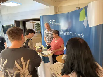 Die Neulinge bei der Anmeldung
