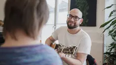 xHeilerziehungspfleger_Werkstattpädagoge_frontal_WfbM_Wohnen und Begleiten.jpg
