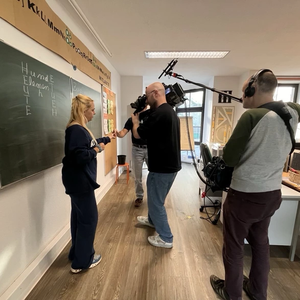Dreharbeiten im Alphabetisierungskurs