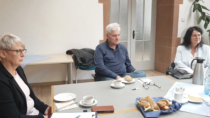 Anja Funke, Martin Krämer und Kerstin Wuthe im Gespräch