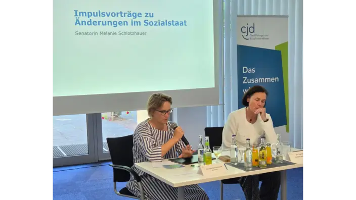 Sozialsenatorin Melanie Schlotzhauer und Präsidentin Dr. Kornelie Schütz-Scheifele.