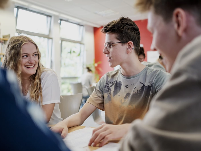 Junge Menschen im Austausch